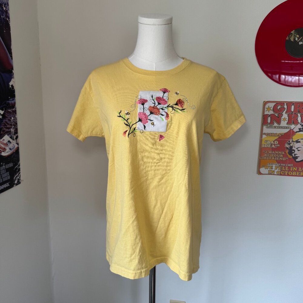 Pleasant Shore Retro Yellow Embroidered Floral T Shirt